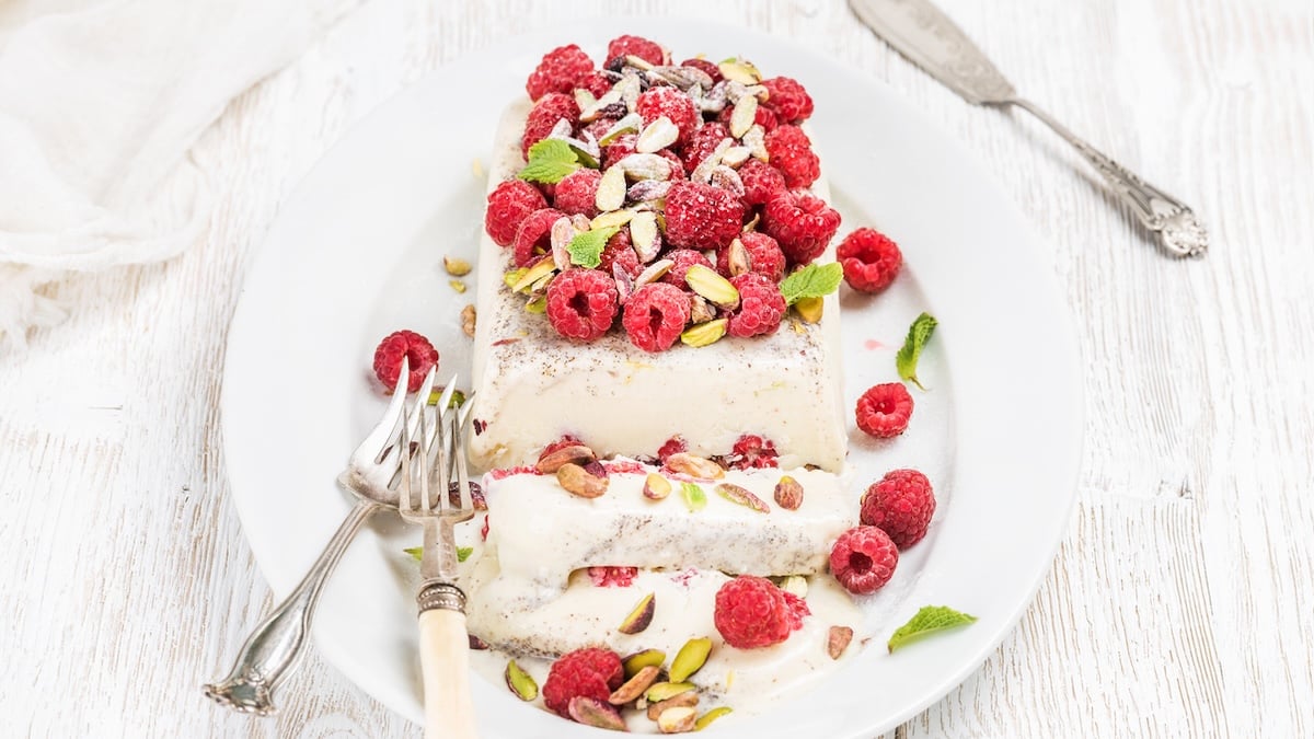 Semifreddo aux framboises et pistaches